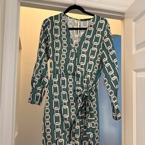 Zara Green and White Chain Print Long Sleeve Dress